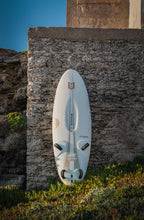 Load image into Gallery viewer, FUTURE FLY WHITE TIGER FREERACE
