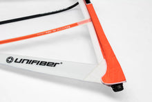 Load image into Gallery viewer, YALLA BEGINNER WINDSURFING PACKAGE/UNIFIBER EXPERIENCE OR EVOLUTION RIG