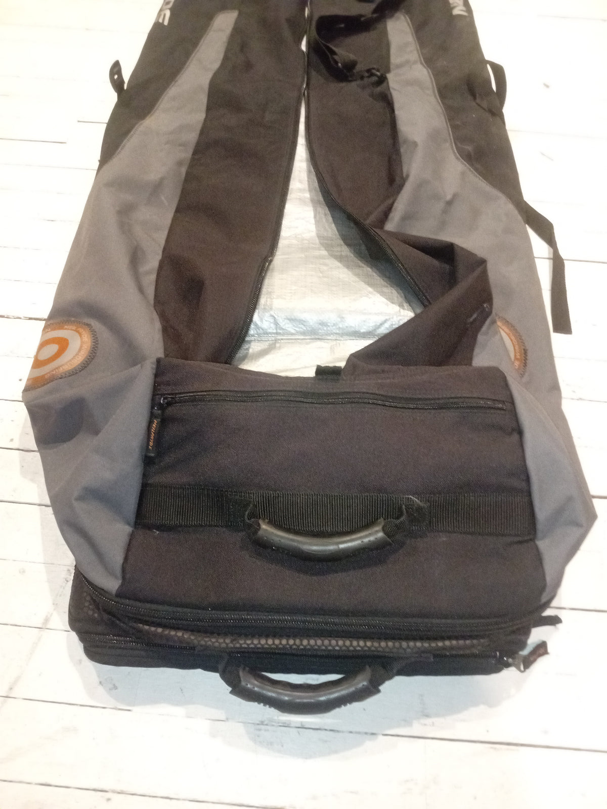 NEIL PRYDE STREAMLINER FREERIDE WHEELED BAG - USED