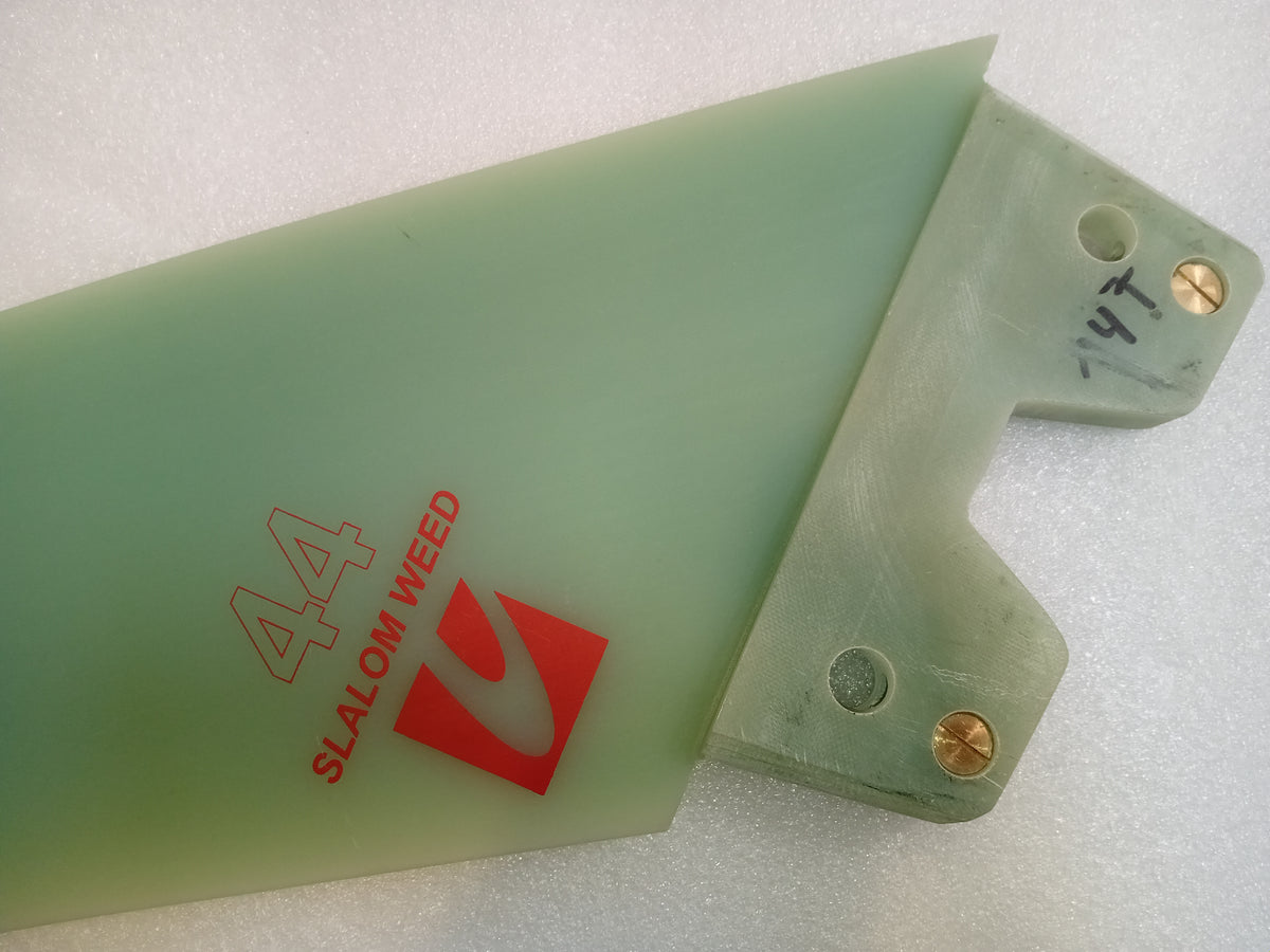 MAUI ULTRA FINS SLALOM-WEED G-10 44 DEEP TUTTLE FIN - USED