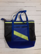 Charger l&#39;image dans la galerie, SAIL TOTE BAGS BY DEBBY JOHNSTON

