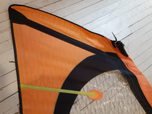 Charger l&#39;image dans la galerie, EZZY SAILS EZZY WAVE SPECIAL EDITION 6.9 SAIL - USED
