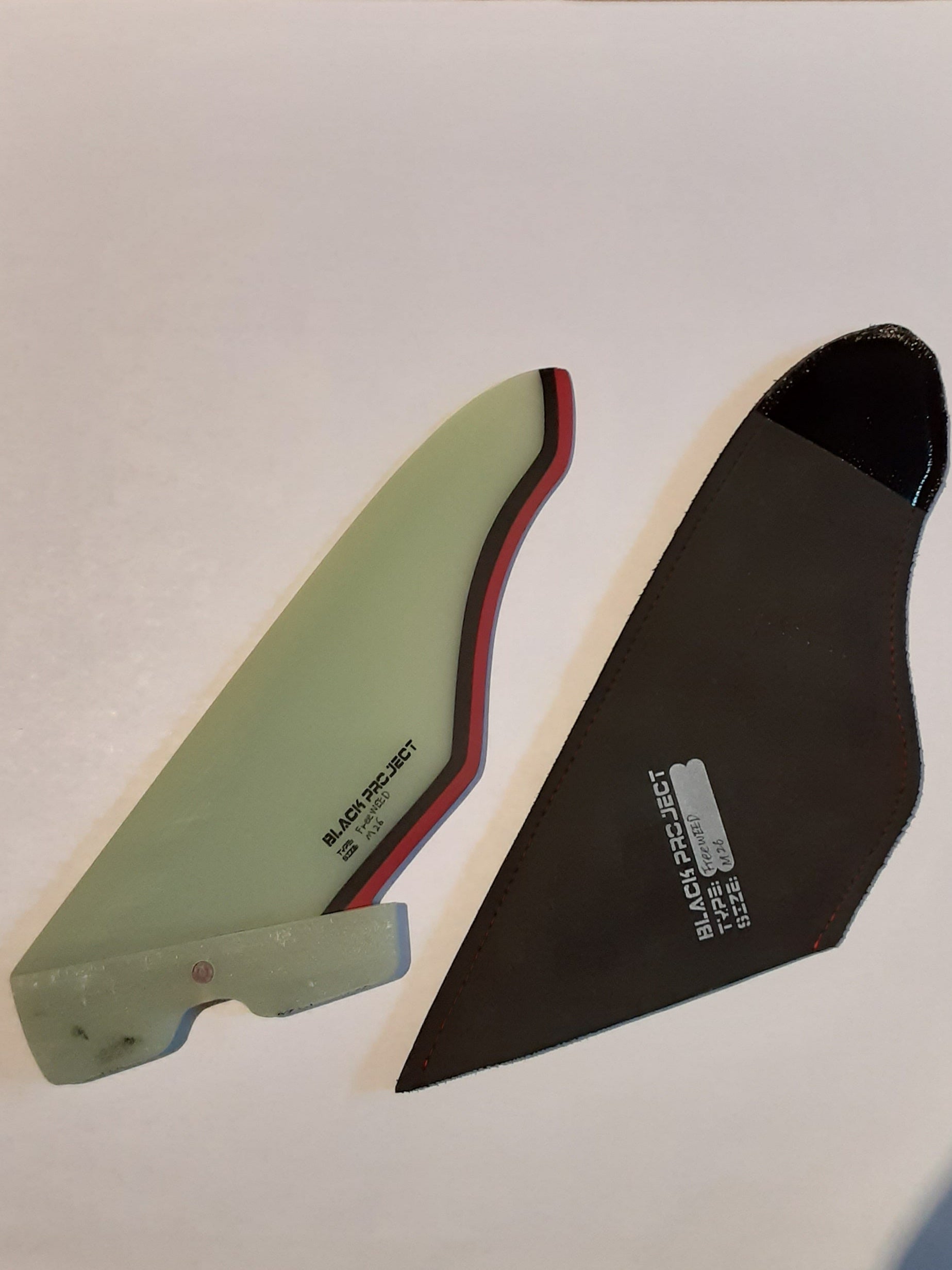 BLACK PROJECT FREE WEED 26cm POWER BOX FIN - USED
