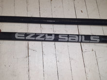 Load image into Gallery viewer, EZZY HOOKIPA 490 RDM 91% CARBON MAST - USED
