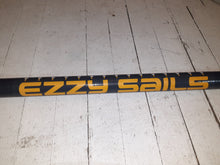 Load image into Gallery viewer, EZZY HOOKIPA 460 RDM 91% CARBON MAST - USED (MAST 1 of 2)
