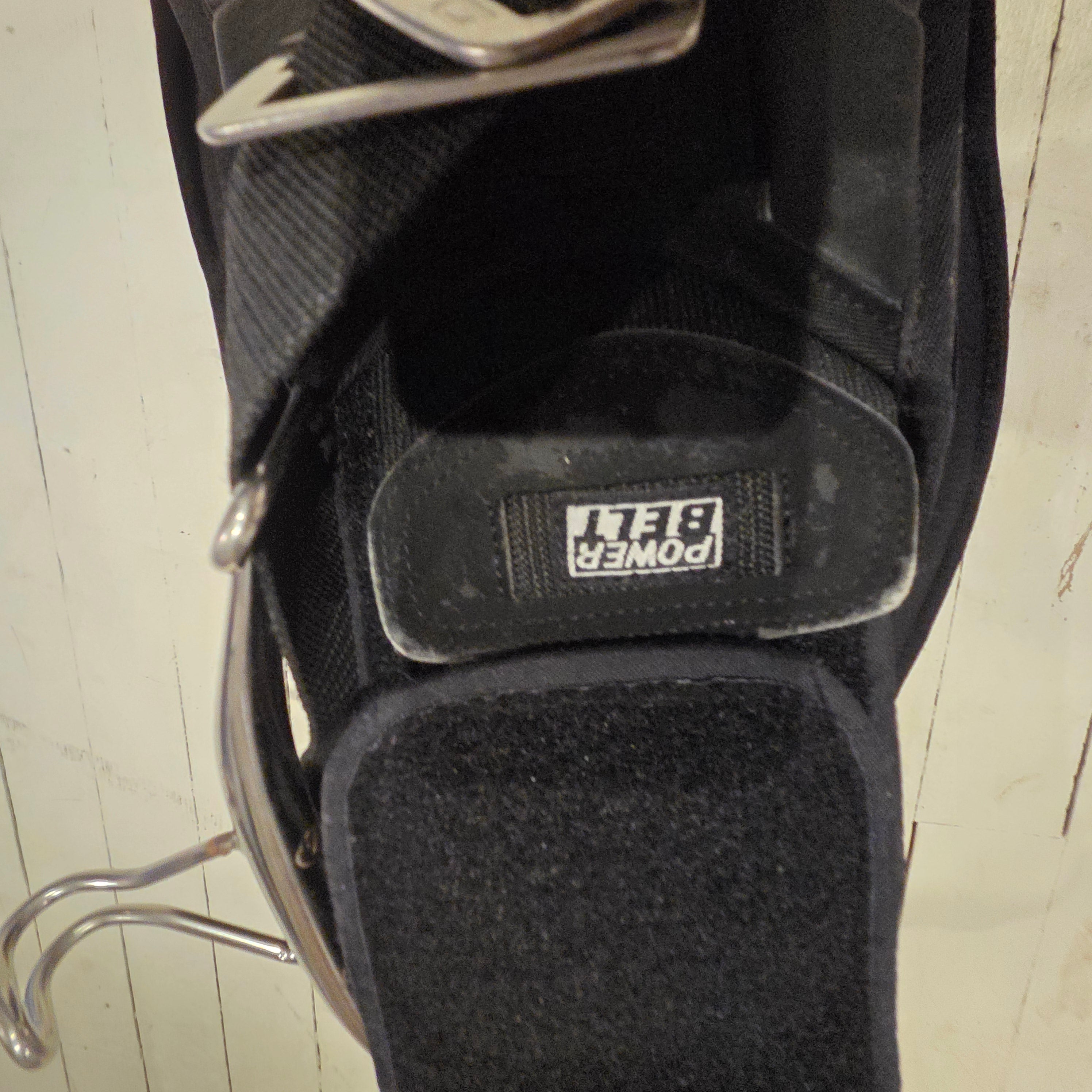 DAKINE T3 HARNESS (LARGE) - USED