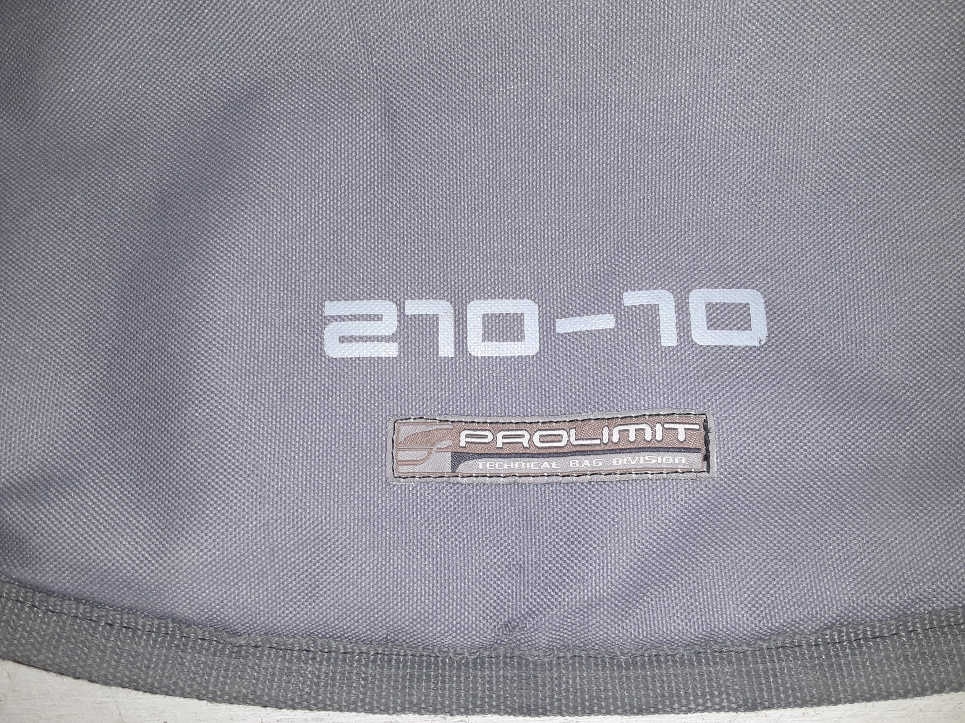 PROLIMIT 270-70 BOARD BAG - USED