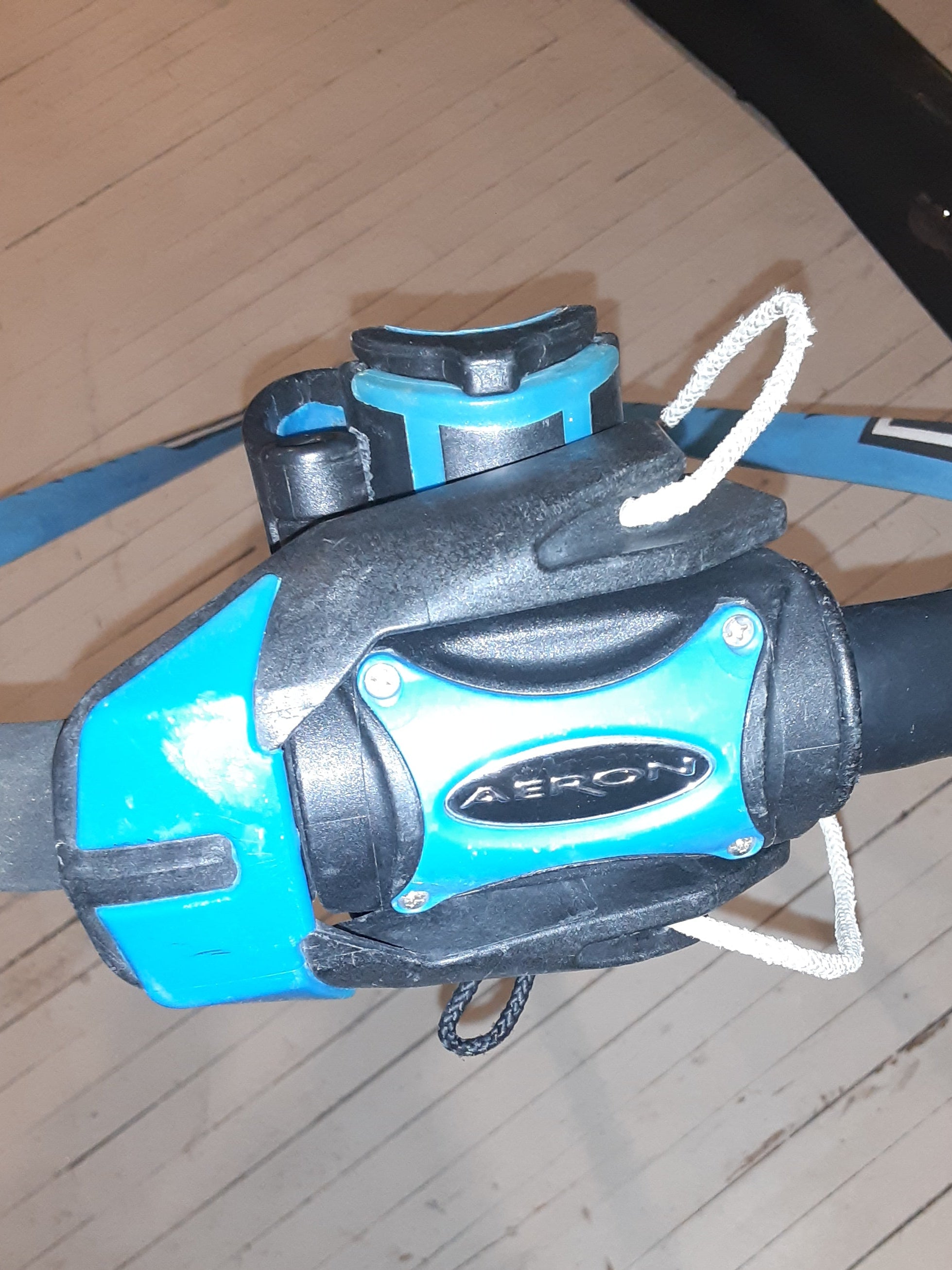 AERON V-GRIP ALU BOOM - USED