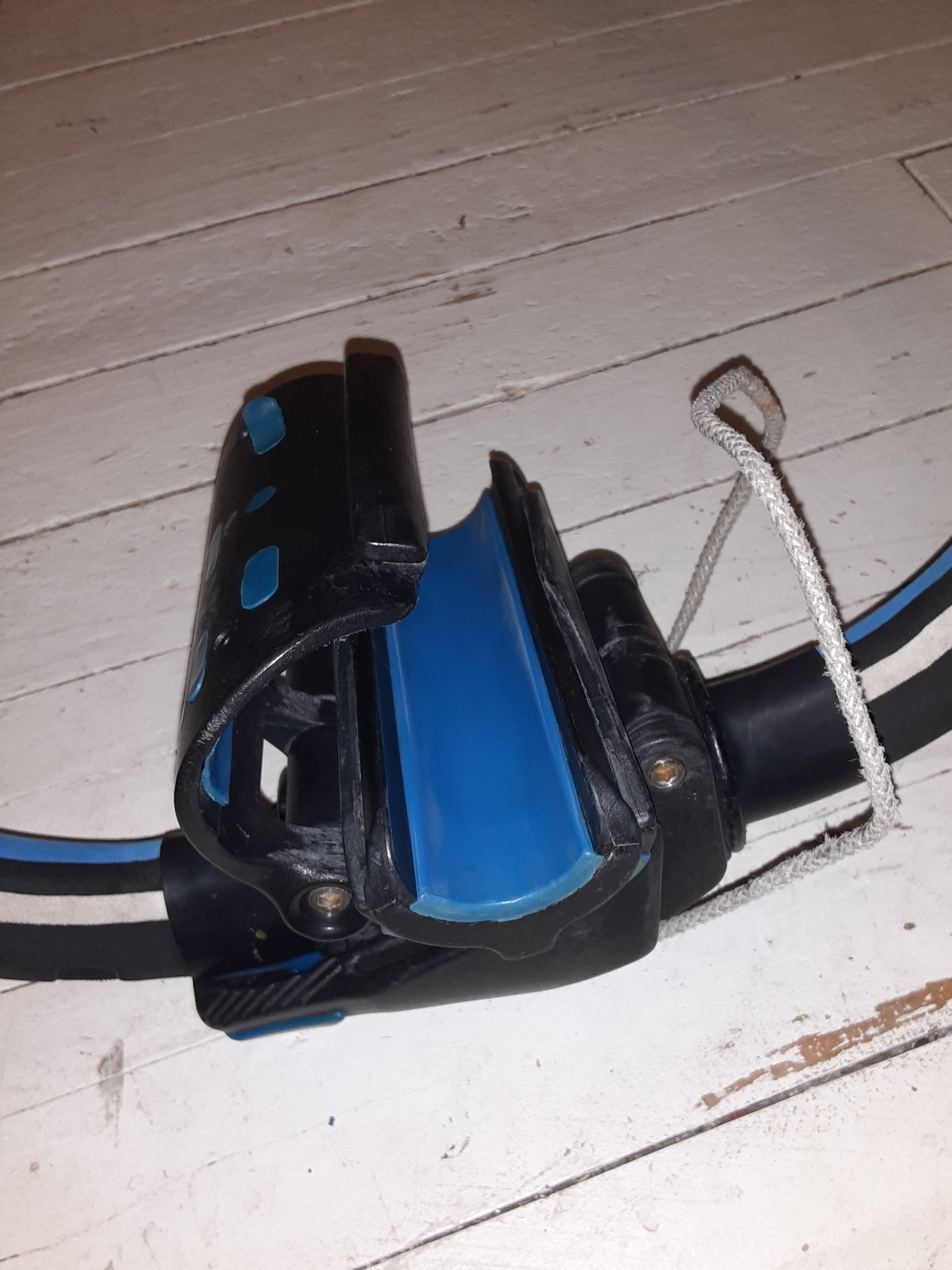 AERON V-GRIP ALU BOOM - USED