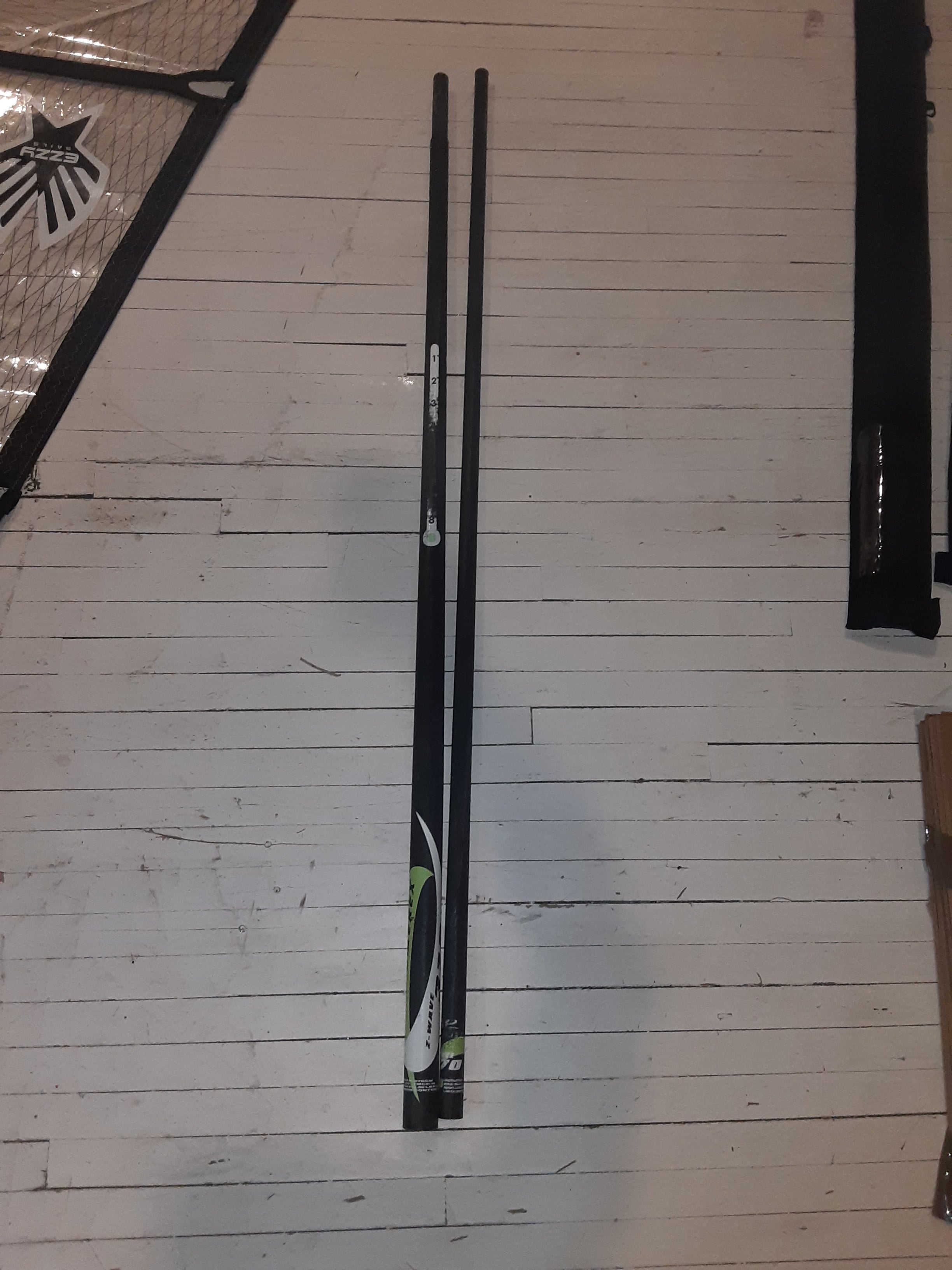 POWEREX 55% CARBON Z-WAVE 370 SDM MAST - USED