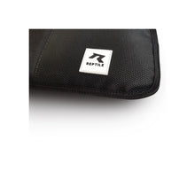 Charger l'image dans la galerie, REPTILE FOIL COVER STAB
