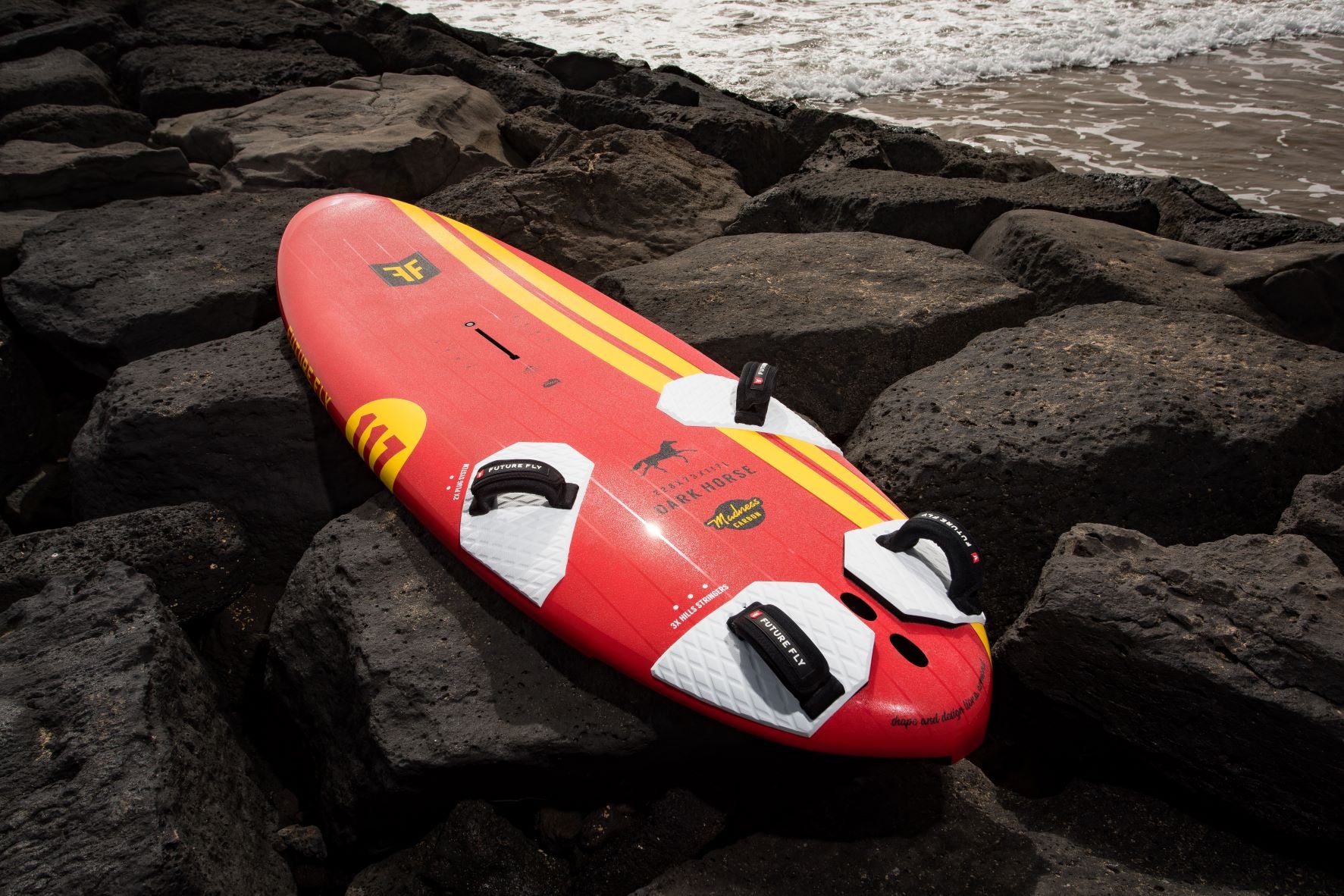 DARK HORSE 117 CARBON MADNESS SLALOM BOARD - 2023 – WindForce Sports